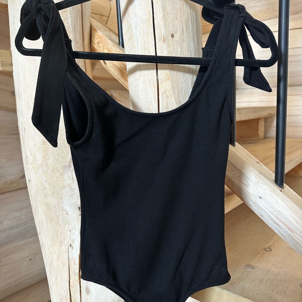Petal & Pup Black Bodysuit